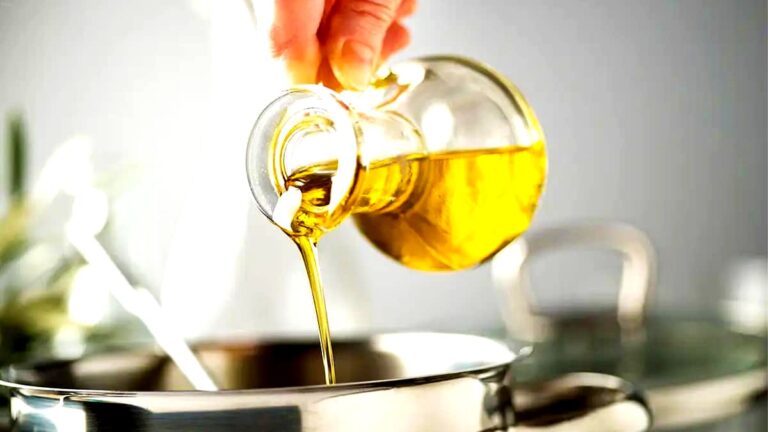 tamo-ristorante-addio-olio-d-oliva-le-3-alternative-da-privilegiare-eccellenti-per-la-salute-secondo