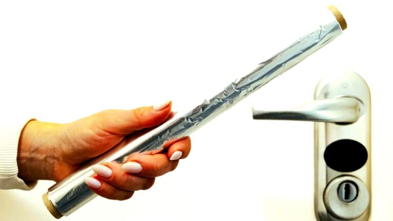 tamo-ristorante-carta-stagnola-sulla-maniglia-della-porta-il-trucco-segreto-che-sempre-piu-persone-u