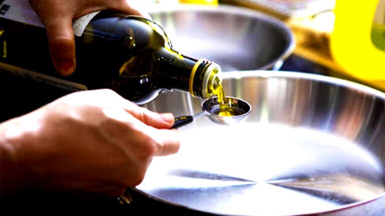 tamo-ristorante-cottura-con-l-olio-d-oliva-uno-studio-rivela-finalmente-se-e-una-buona-o-cattiva-ide