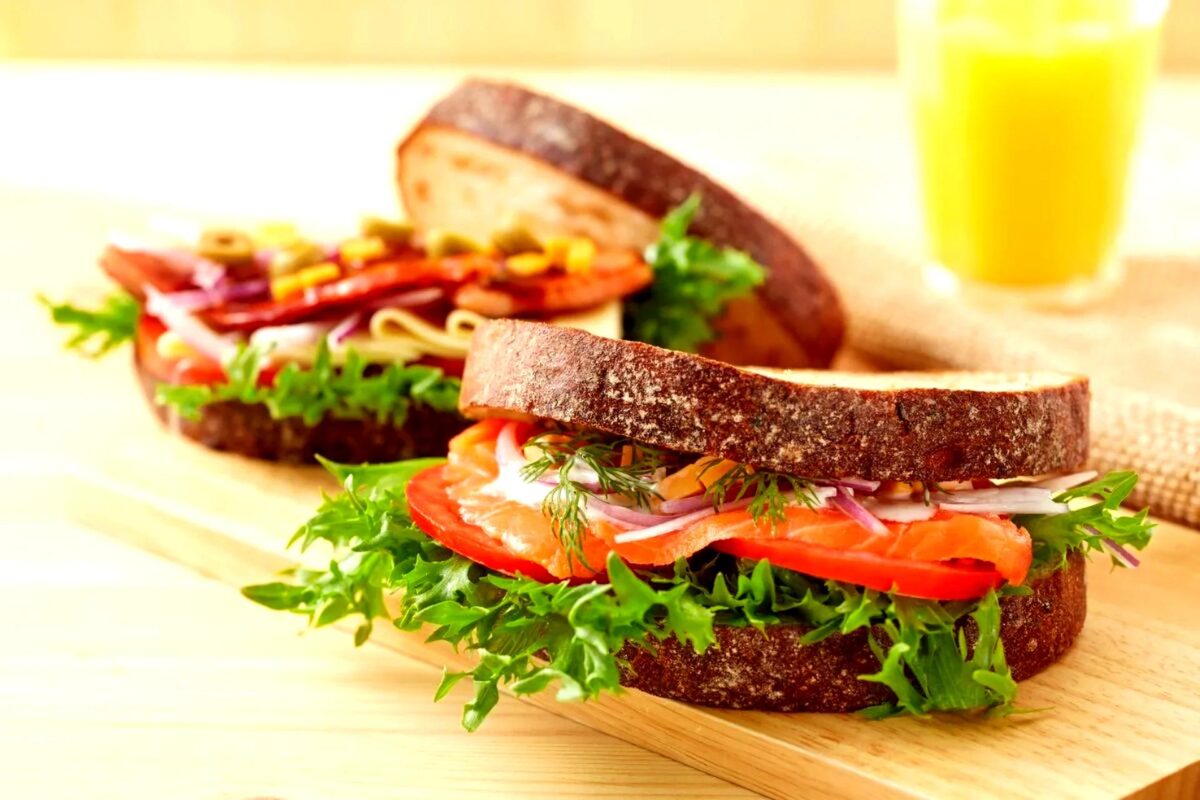 tamo-ristorante-credevi-che-il-pane-scuro-fosse-sempre-sano-controlla-davvero-cosa-metti-nel-carrell