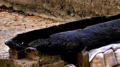 tamo-ristorante-dopo-tremila-anni-riemergono-barche-dal-letto-del-fiume-rivelano-i-segreti-dell-eta-