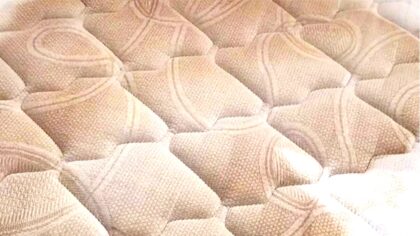 tamo-ristorante-il-trucco-magico-per-eliminare-tutte-le-macchie-e-i-cattivi-odori-dal-tuo-materasso