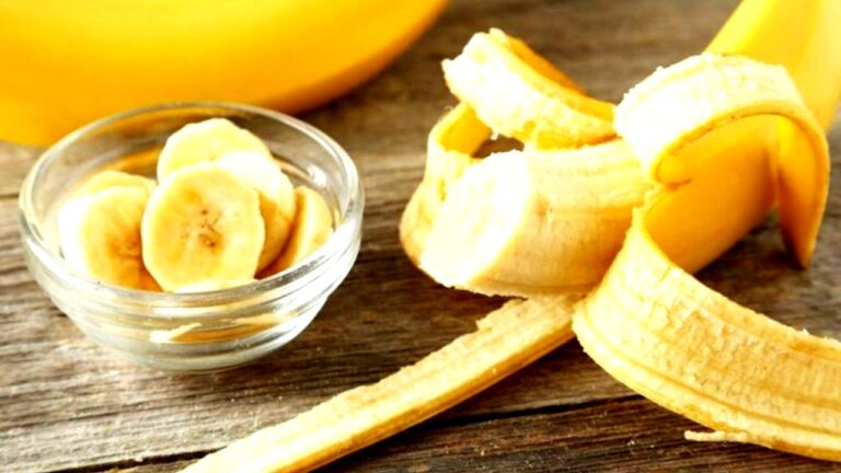 tamo-ristorante-in-pochi-lo-sanno-a-cosa-serve-un-mix-di-bucce-di-banana-e-limone