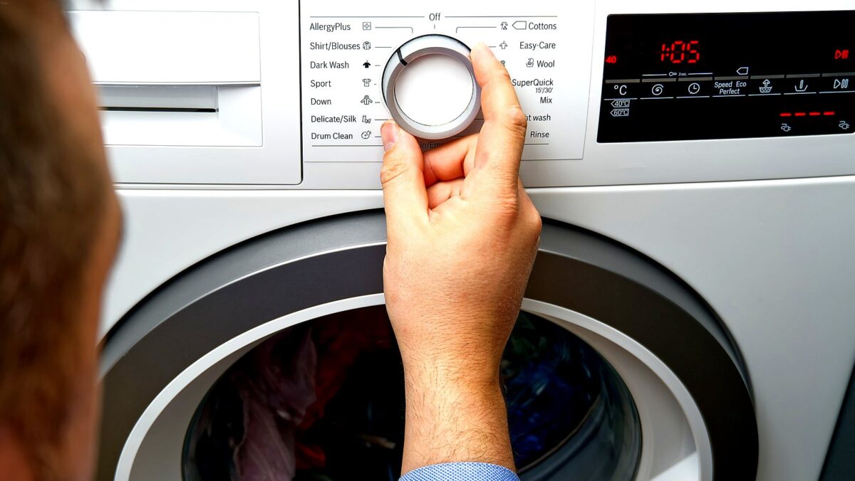 tamo-ristorante-ne-60-ne-90-gradi-ecco-la-temperatura-giusta-per-lavare-e-eliminare-i-batteri-dalle-