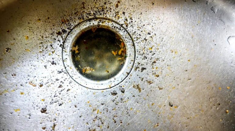 tamo-ristorante-ne-aceto-ne-bicarbonato-versane-mezzo-bicchiere-e-lo-scarico-si-pulisce-da-solo