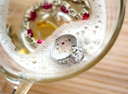 tamo-ristorante-nessun-liquido-del-gioielliere-pulisce-l-argento-cosi-bene-dopo-pochi-minuti-nel-bag