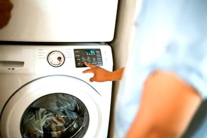 tamo-ristorante-perche-sempre-piu-persone-mettono-un-sacchetto-di-plastica-nella-lavatrice