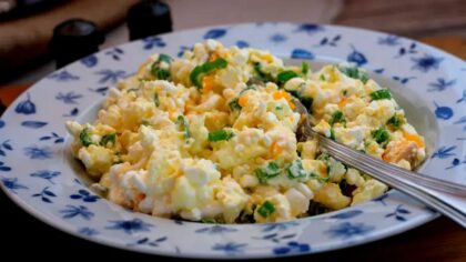 tamo-ristorante-prendo-uova-e-quark-in-10-minuti-e-pronto-il-mio-gustoso-salad-per-la-colazione