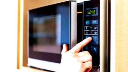 tamo-ristorante-questa-abitudine-nociva-con-il-microonde-e-molto-diffusa-un-ricercatore-lancia-l-all